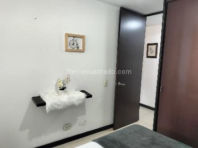 Apartamento de 3 alcobas en arriendo en El Poblado, Medellín, 90 m² · foto 16 de 19