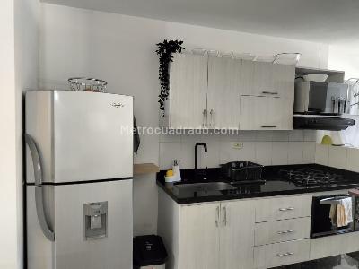 Apartamento de 3 alcobas en arriendo en El Poblado, Medellín, 90 m² · foto 6 de 19