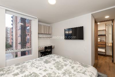 Apartamento de 2 alcobas en arriendo en El Poblado, Medellín, 90 m² · foto 13 de 20
