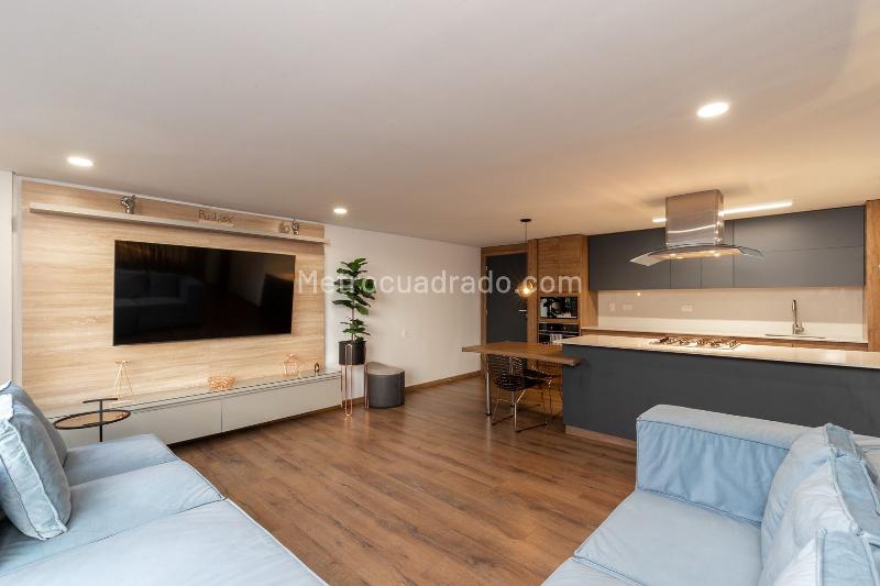 Apartamento Amoblado de 2 Alcobas con Seguridad en El Poblado