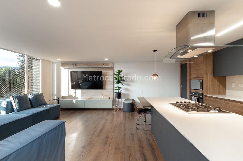 Apartamento Amoblado de 2 Alcobas con Seguridad en El Poblado - 3