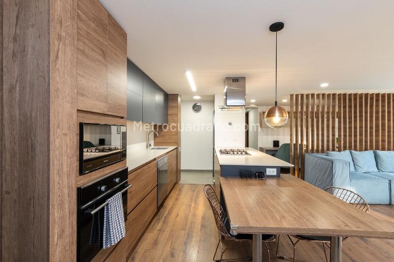 Apartamento Amoblado de 2 Alcobas con Seguridad en El Poblado - 9