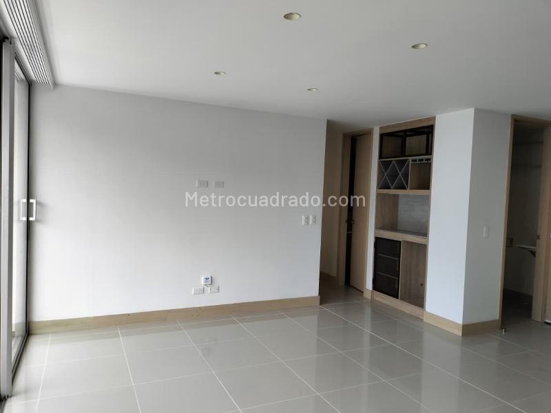 Apartamento Cómodo de 2 Alcobas en El Poblado - 2