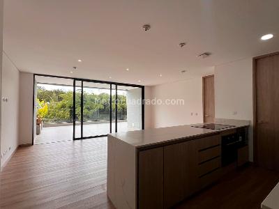 Apartamento de 2 alcobas en venta en Rionegro, Rionegro, 101 m² · foto 3 de 14