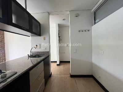 Apartamento de 1 alcoba en arriendo en El Poblado, Medellín, 45 m² · foto 8 de 10