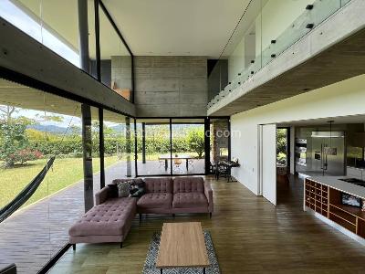 Casa de 3 alcobas en venta en Llanogrande, Rionegro, 736 m² · foto 3 de 17