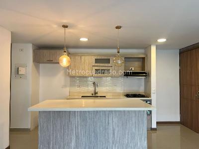 Apartamento de 3 alcobas en arriendo en Envigado, Envigado, 88 m² · foto 4 de 18