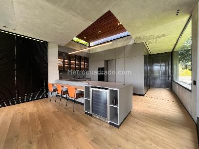 Casa de 4 alcobas en venta en Envigado, Envigado, 610 m² · foto 7 de 17