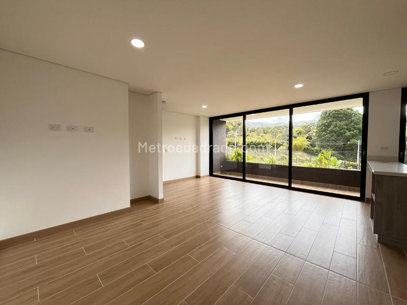 3BR Apartment in El Retiro (95 m²) - 2