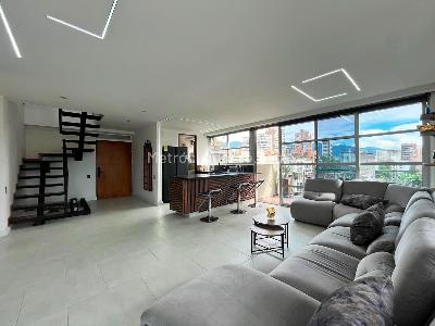 Apartamento de 3 alcobas en venta en El Poblado, Medellín, 184 m² · foto 3 de 17