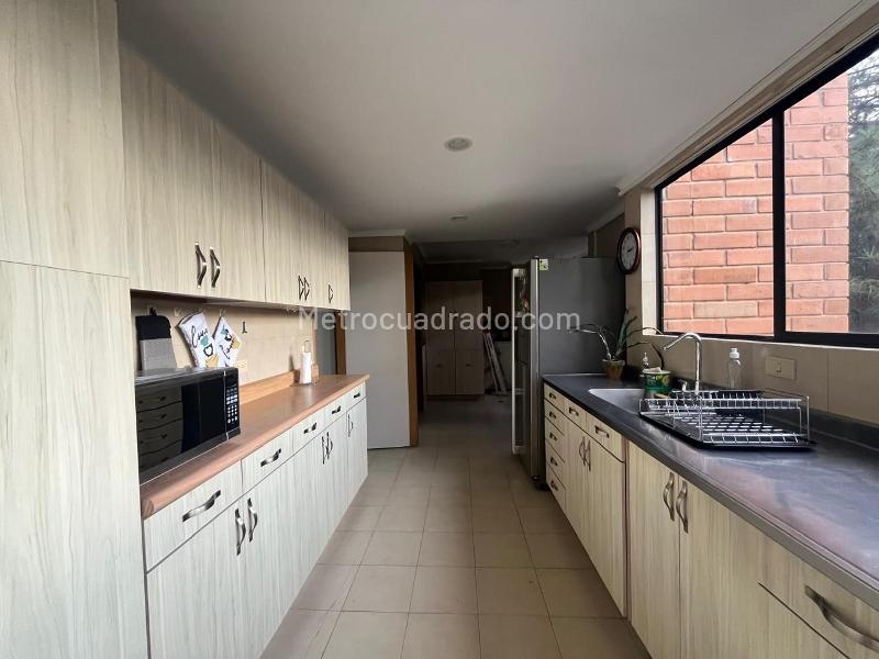 Furnished 3BR Apartment with Amenities in El Poblado - 4