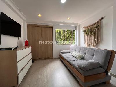 Casa de 4 alcobas en venta en El Poblado, Medellín, 337 m² · foto 12 de 20