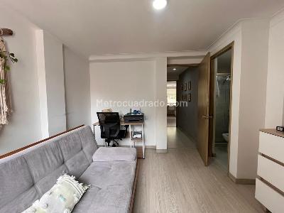 Casa de 4 alcobas en venta en El Poblado, Medellín, 337 m² · foto 13 de 20