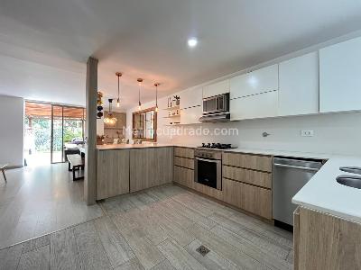Casa de 4 alcobas en venta en El Poblado, Medellín, 337 m² · foto 8 de 20