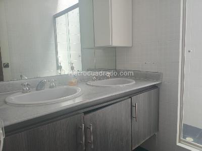 Casa en arriendo en El Poblado, Medellín · foto 19 de 19