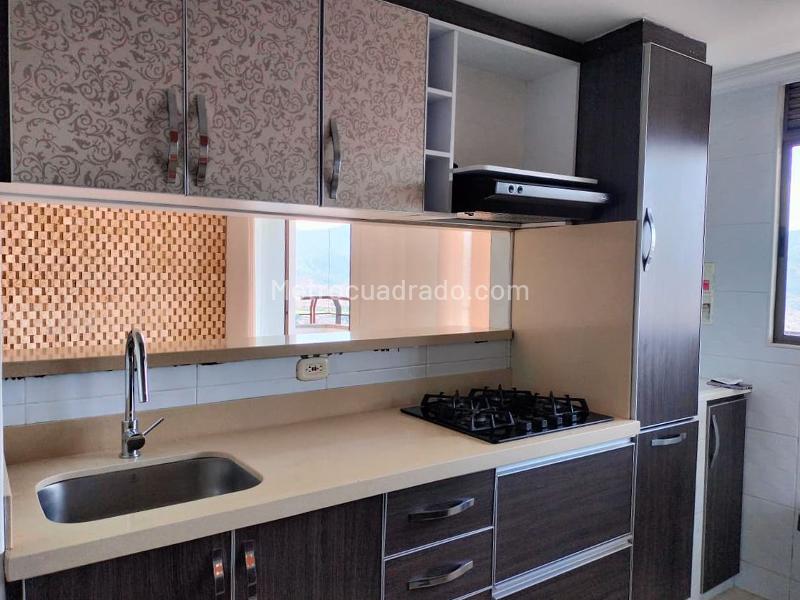 Apartamento Amplio de 3 Alcobas en El Poblado - 8