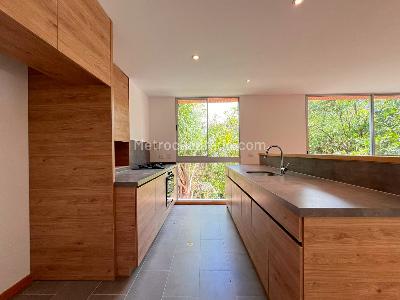 Apartamento de 3 alcobas en venta en El Poblado, Medellín, 180 m² · foto 7 de 20
