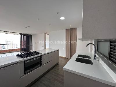 Apartamento de 1 alcoba en arriendo en Los Balsos, Medellín, 67 m² · foto 6 de 14