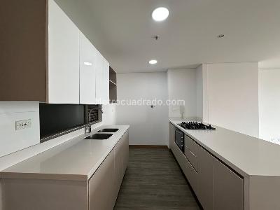 Apartamento de 1 alcoba en arriendo en Los Balsos, Medellín, 67 m² · foto 7 de 14