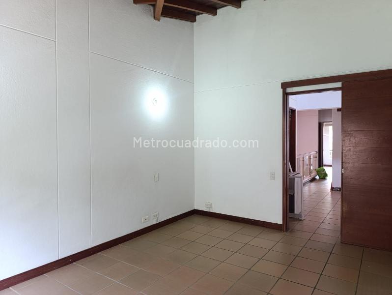 3BR House for Rent in El Poblado Closed Unit - 8