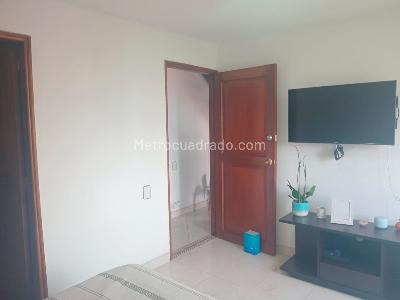 Apartamento de 4 alcobas en venta en El Poblado, Medellín, 167 m² · foto 13 de 17