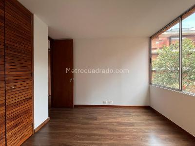 Apartamento de 2 alcobas en venta en El Poblado, Medellín, 140 m² · foto 13 de 19