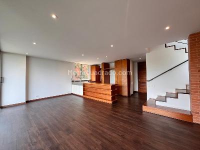 Apartamento de 2 alcobas en venta en El Poblado, Medellín, 140 m² · foto 2 de 19