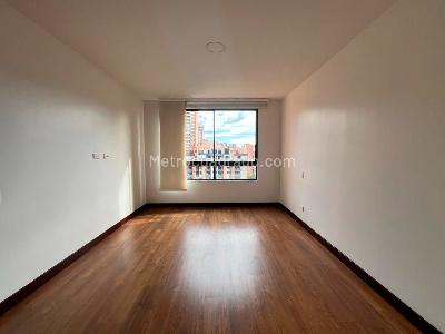Apartamento de 3 alcobas en arriendo en El Poblado, Medellín, 115 m² · foto 6 de 10