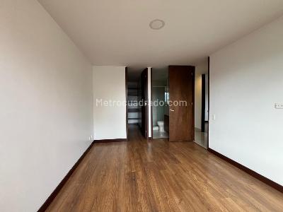 Apartamento de 3 alcobas en arriendo en El Poblado, Medellín, 115 m² · foto 7 de 10