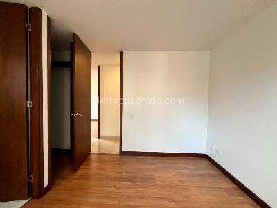 Apartamento de 3 alcobas en arriendo en El Poblado, Medellín, 115 m² · foto 8 de 10