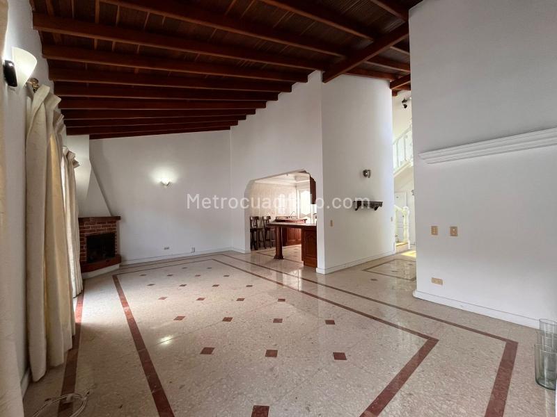 3BR House in El Retiro (247 m²) - 2