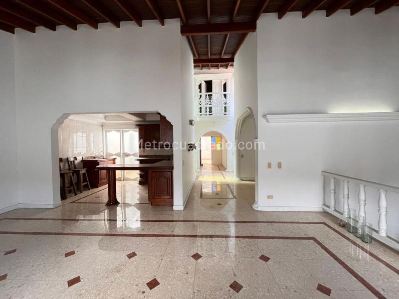 3BR House in El Retiro (247 m²) - 3