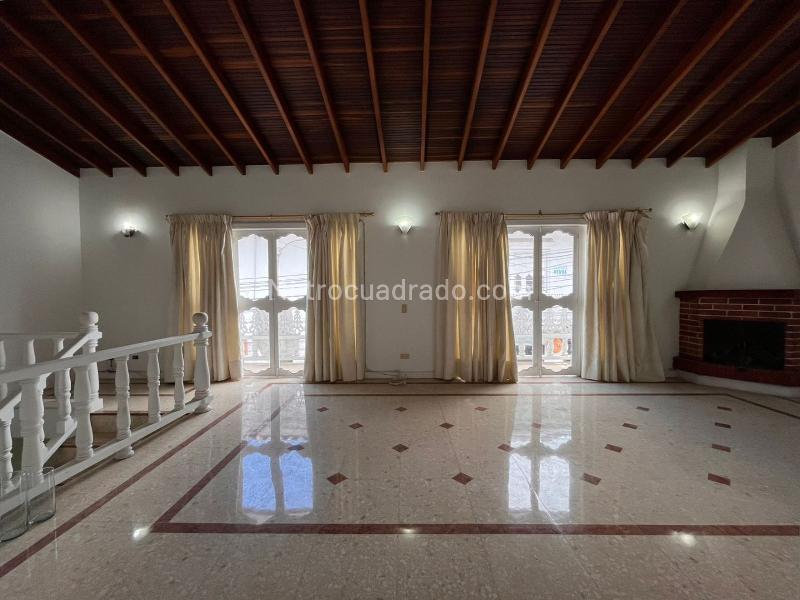3BR House in El Retiro (247 m²) - 5