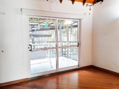 Casa de 5 alcobas en venta en El Poblado, Medellín, 300 m² · foto 9 de 18