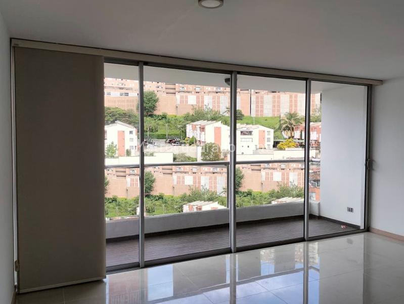 Apartamento Encantador de 3 Alcobas con Piscina en El Poblado - 2