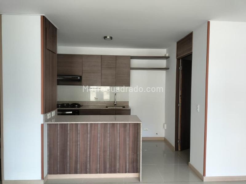 Apartamento Encantador de 3 Alcobas con Piscina en El Poblado - 5