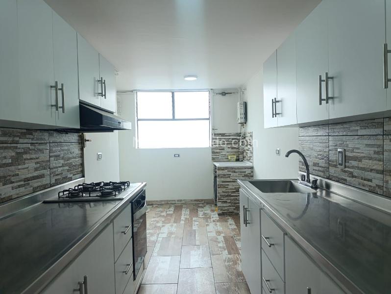 Spacious 3BR Apartment Near Amenities in El Poblado - 4