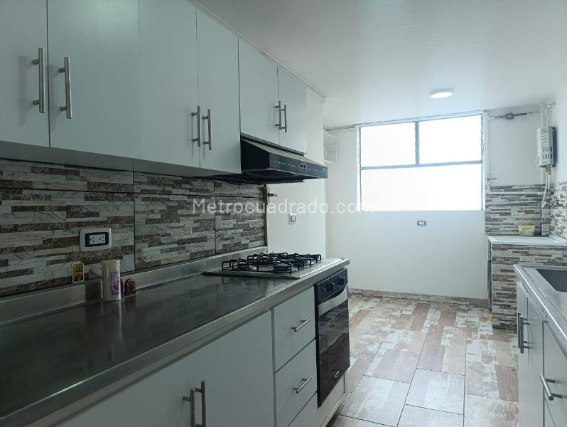 Spacious 3BR Apartment Near Amenities in El Poblado - 5