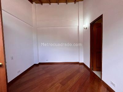 Casa de 4 alcobas en venta en El Poblado, Medellín, 278 m² · foto 16 de 19
