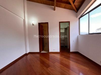 Casa de 4 alcobas en venta en El Poblado, Medellín, 278 m² · foto 17 de 19