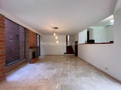 Casa de 4 alcobas en venta en El Poblado, Medellín, 278 m² · foto 3 de 19