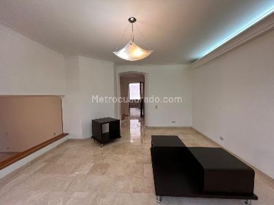 Casa de 4 alcobas en venta en El Poblado, Medellín, 278 m² · foto 5 de 19