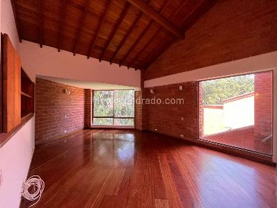 Casa de 4 alcobas en venta en El Poblado, Medellín, 278 m² · foto 9 de 19
