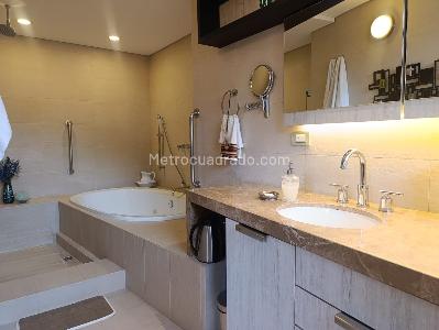Apartamento en venta en El Poblado, Medellín · foto 16 de 18
