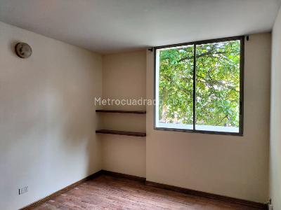 Apartamento de 3 alcobas en venta en El Poblado, Medellín, 137 m² · foto 13 de 20