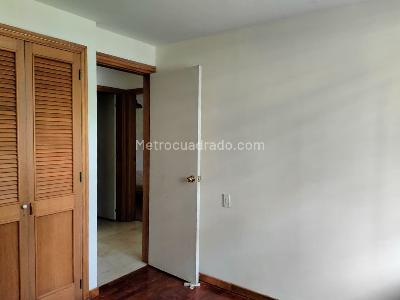 Apartamento de 3 alcobas en venta en El Poblado, Medellín, 137 m² · foto 14 de 20