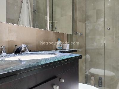 Apartamento de 3 alcobas en venta en El Poblado, Medellín, 137 m² · foto 18 de 20
