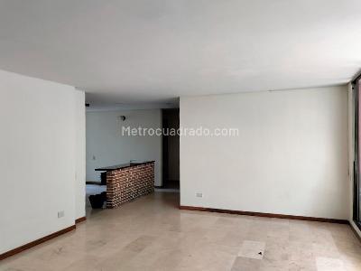Apartamento de 3 alcobas en venta en El Poblado, Medellín, 137 m² · foto 3 de 20