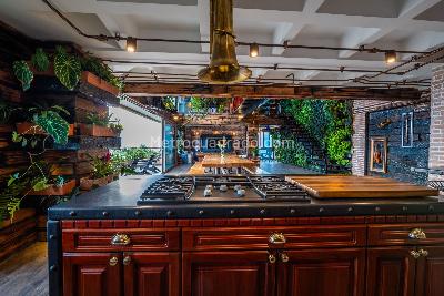 Apartamento de 3 alcobas en venta en El Poblado, Medellín, 250 m² · foto 5 de 19