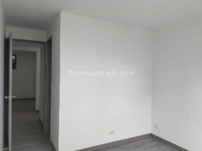 Apartamento de 2 alcobas en arriendo en El Poblado, Medellín, 104 m² · foto 11 de 14